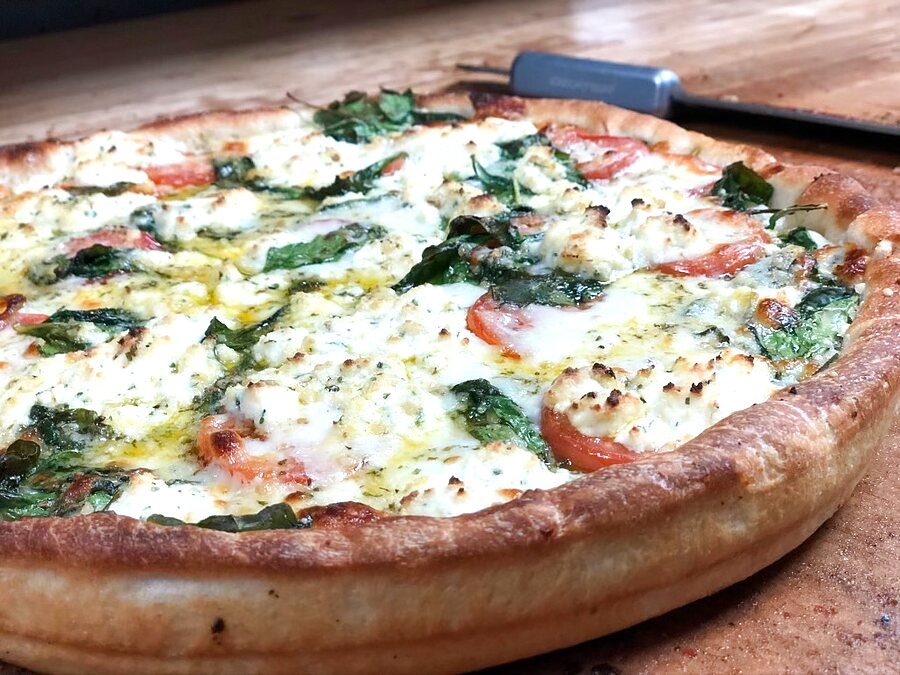 Spinach pie with Roma tomatoes and ricotta